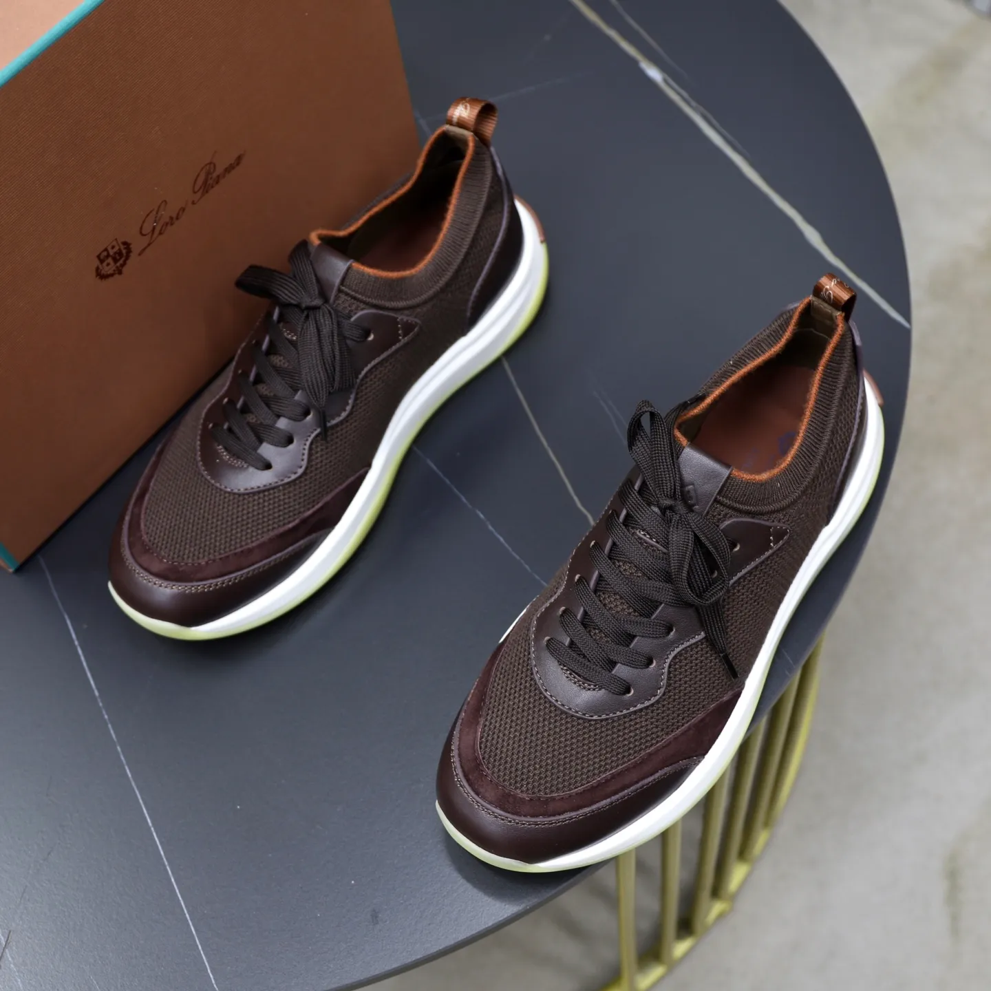 Factory price: 💰620 Loropiana LP men's shoes ♞size; 38-44 "45.46 customization" cowhide stitching and cowhide feet. It is really easy to wear, lazy, relaxed, casual, perfect comfort, and there are many color choices, and they all look good with clothes. Is it true that Loropiana can bring social value? “Loropiana is the best thing money can buy”